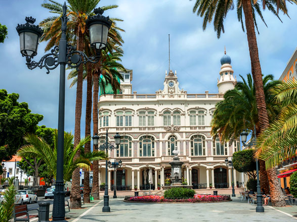 Las Palmas, Funchal, Tenerife, La Gomera, Fuerteventura, Lanzarote 
